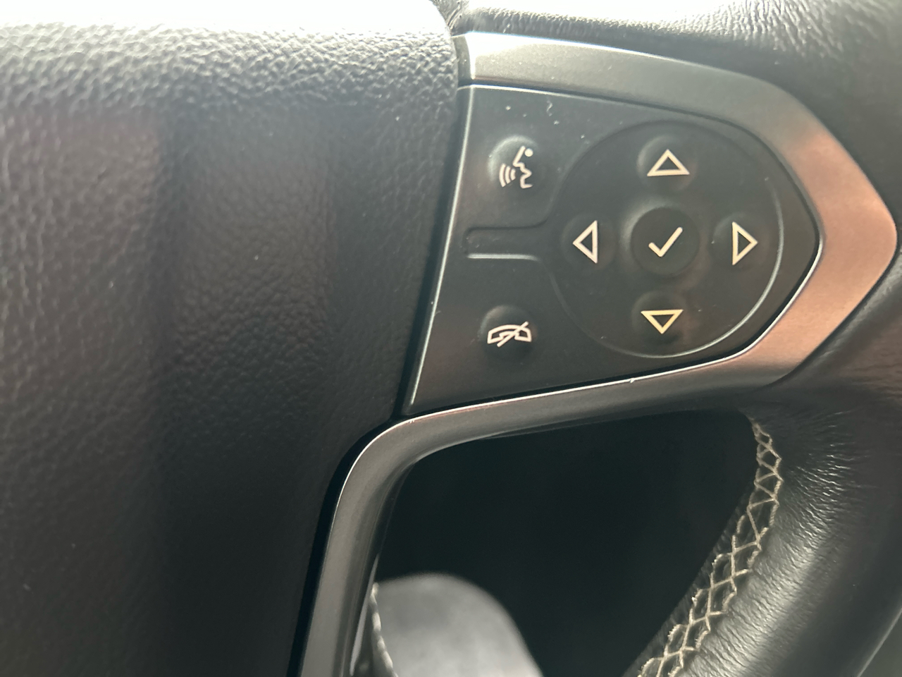 Chevrolet Silverado 1500 4WD Double Cab 143.5" LT w/1LT 2018