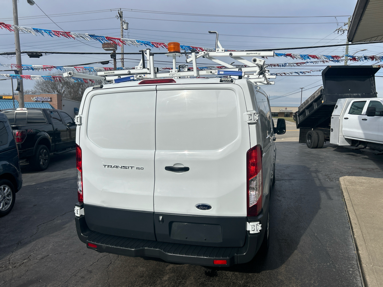 Ford Transit Van T-150 130" Low Rf 8600 GVWR Swing-Out RH Dr 2017