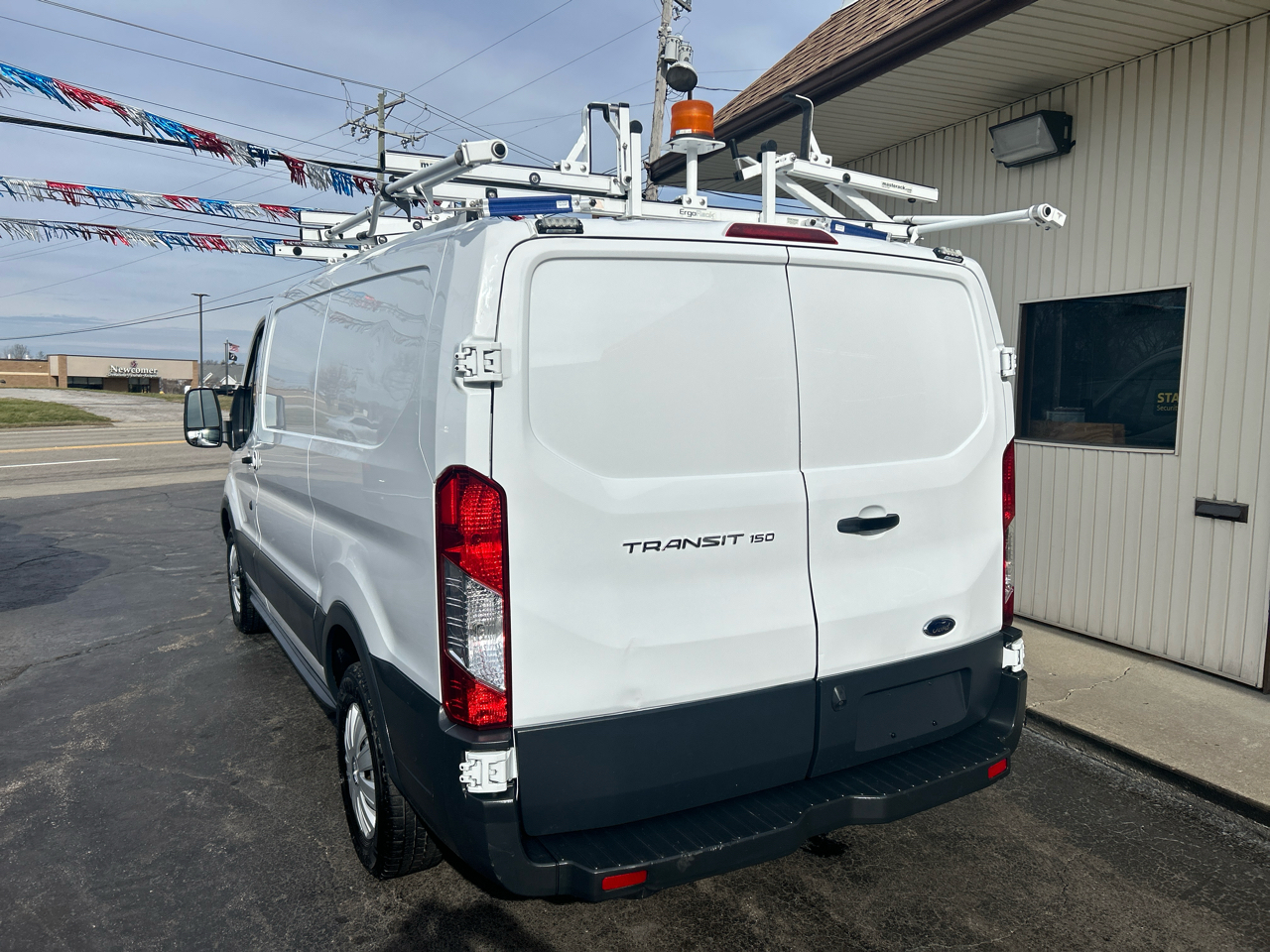 Ford Transit Van T-150 130" Low Rf 8600 GVWR Swing-Out RH Dr 2017