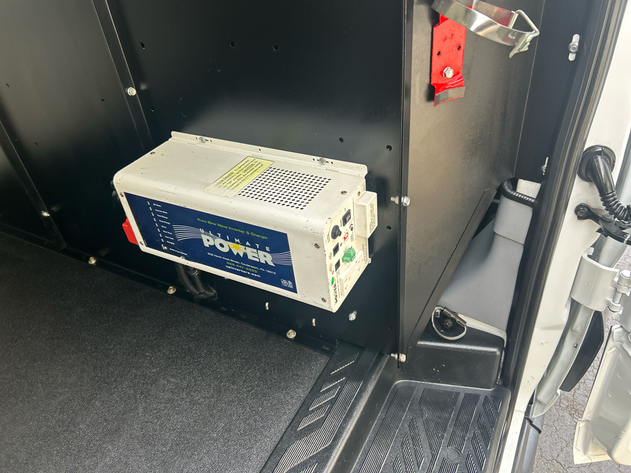 Ford Transit Van T-150 130" Low Rf 8600 GVWR Swing-Out RH Dr 2017