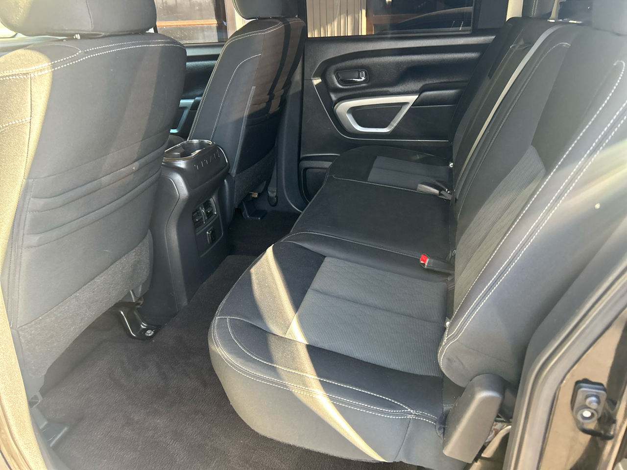 Nissan Titan XD 4x4 Gas Crew Cab SV 2018