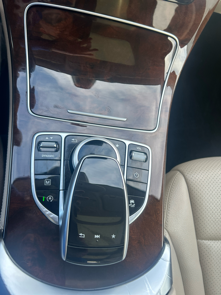 Mercedes-Benz GLC GLC 300 4MATIC SUV 2017