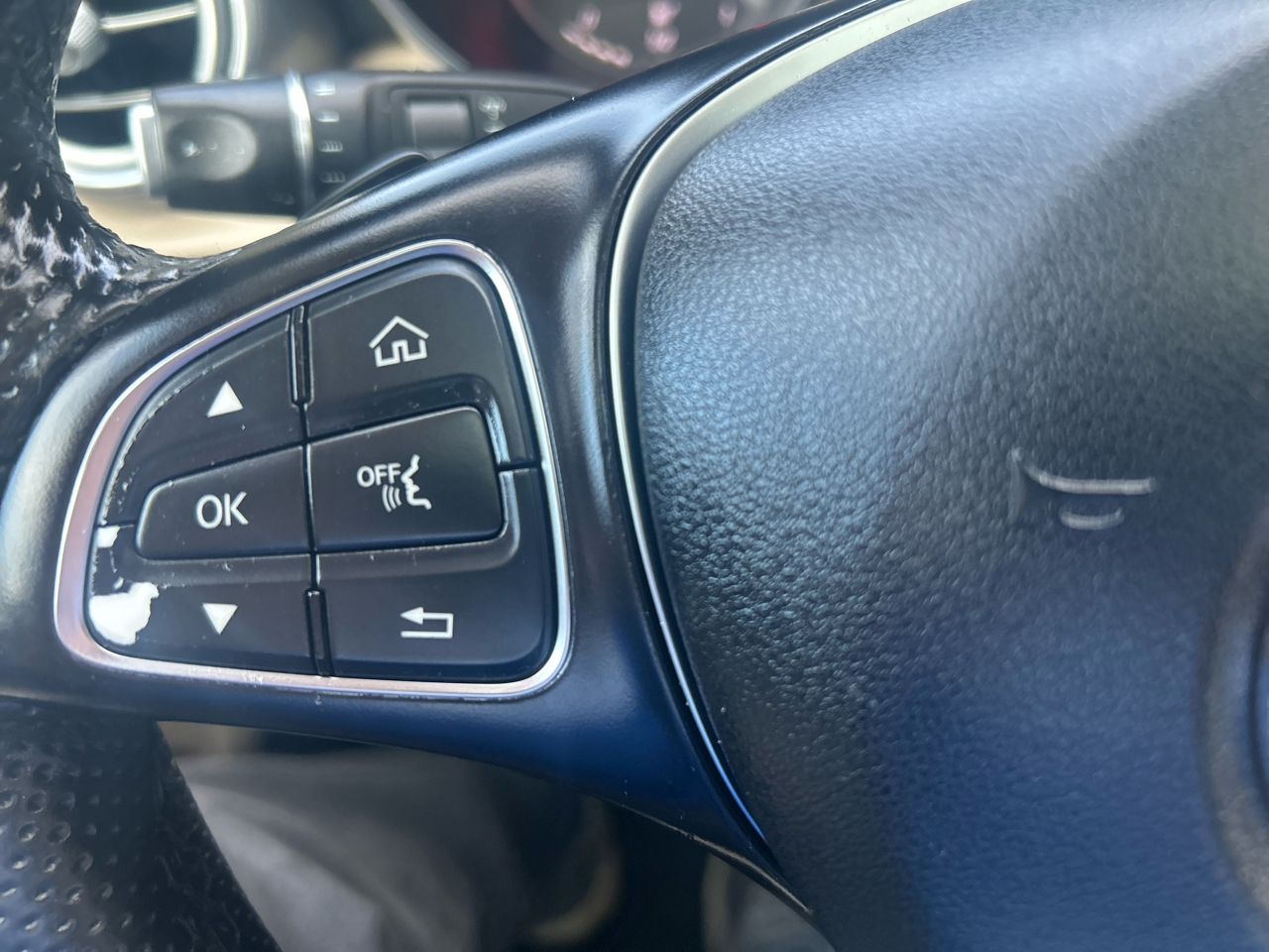 Mercedes-Benz GLC GLC 300 4MATIC SUV 2017