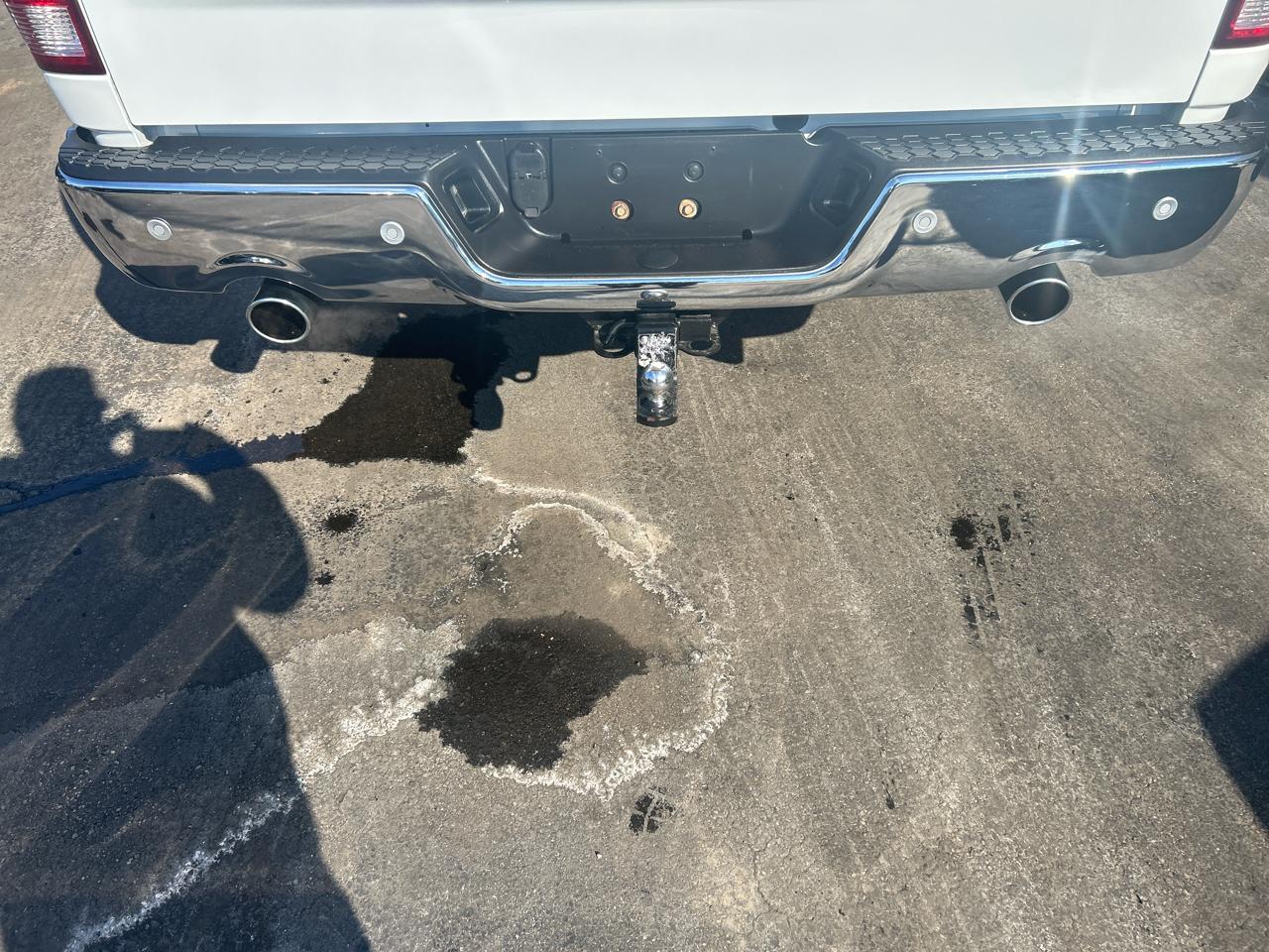 RAM 1500 Big Horn 4x4 Crew Cab 5'7" Box 2017