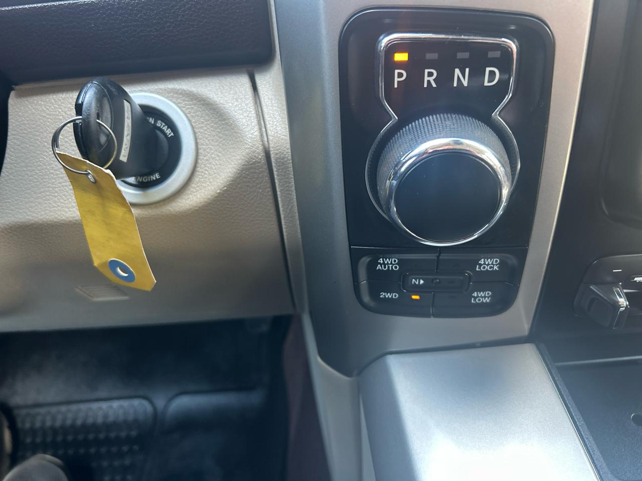 RAM 1500 Big Horn 4x4 Crew Cab 5'7" Box 2017