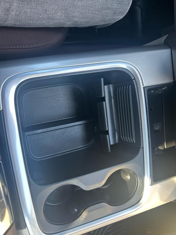 RAM 1500 Big Horn 4x4 Crew Cab 5'7" Box 2017