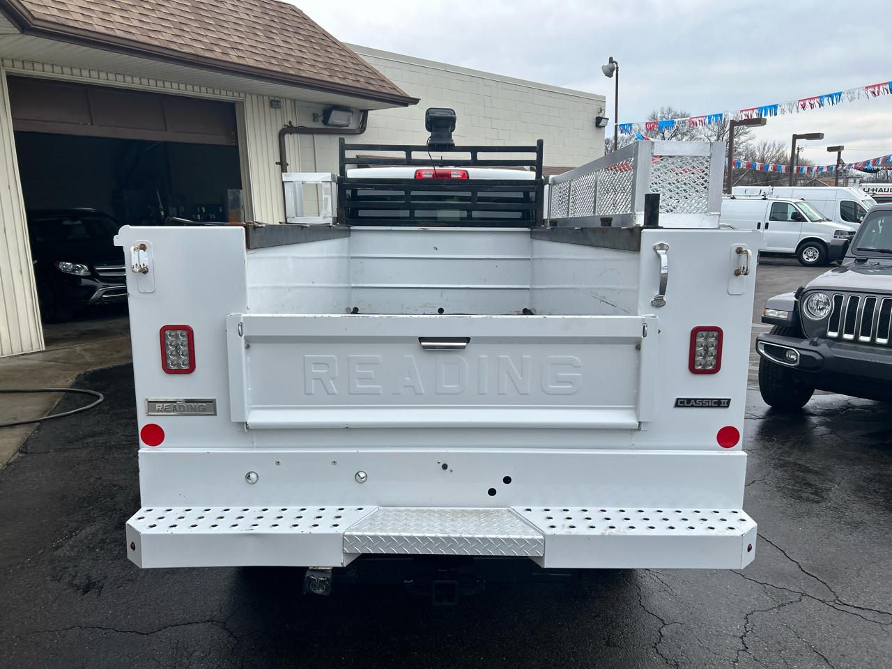 RAM 2500 Tradesman 4x4 Crew Cab 8' Box 2020