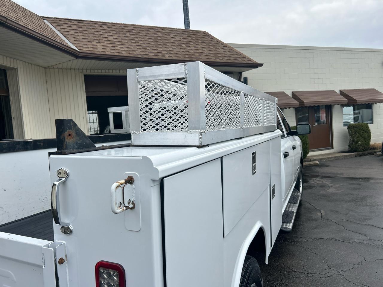 RAM 2500 Tradesman 4x4 Crew Cab 8' Box 2020