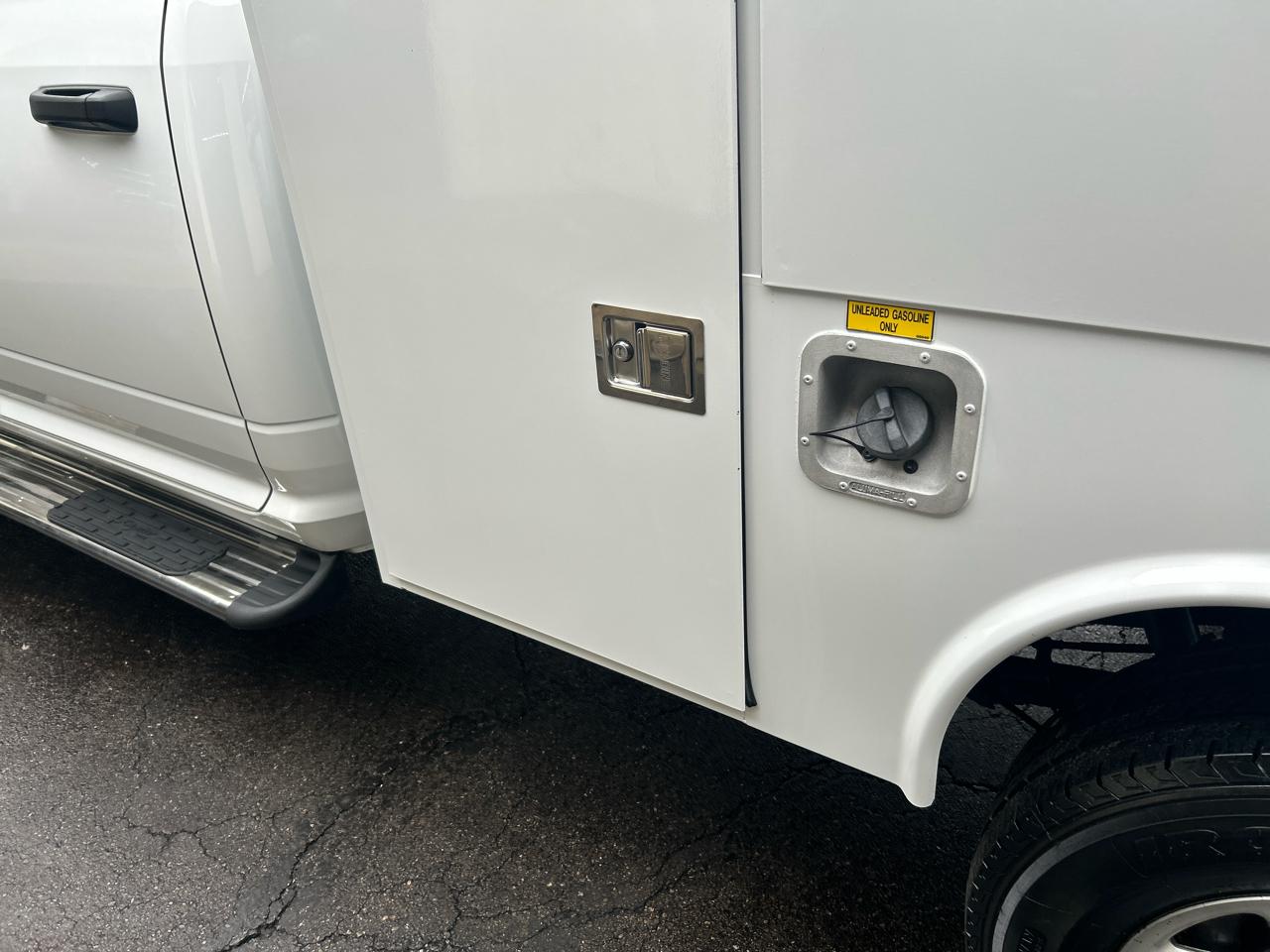 RAM 2500 Tradesman 4x4 Crew Cab 8' Box 2020