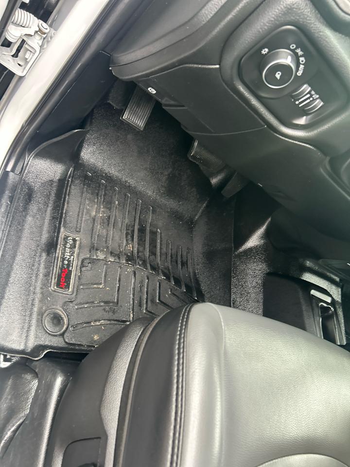 RAM 2500 Tradesman 4x4 Crew Cab 8' Box 2020