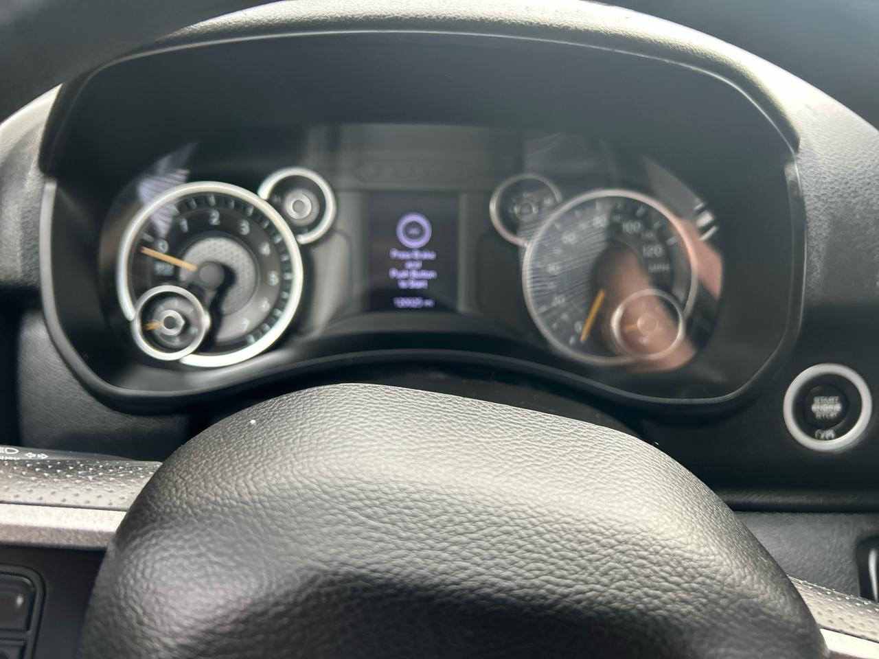 RAM 2500 Tradesman 4x4 Crew Cab 8' Box 2020