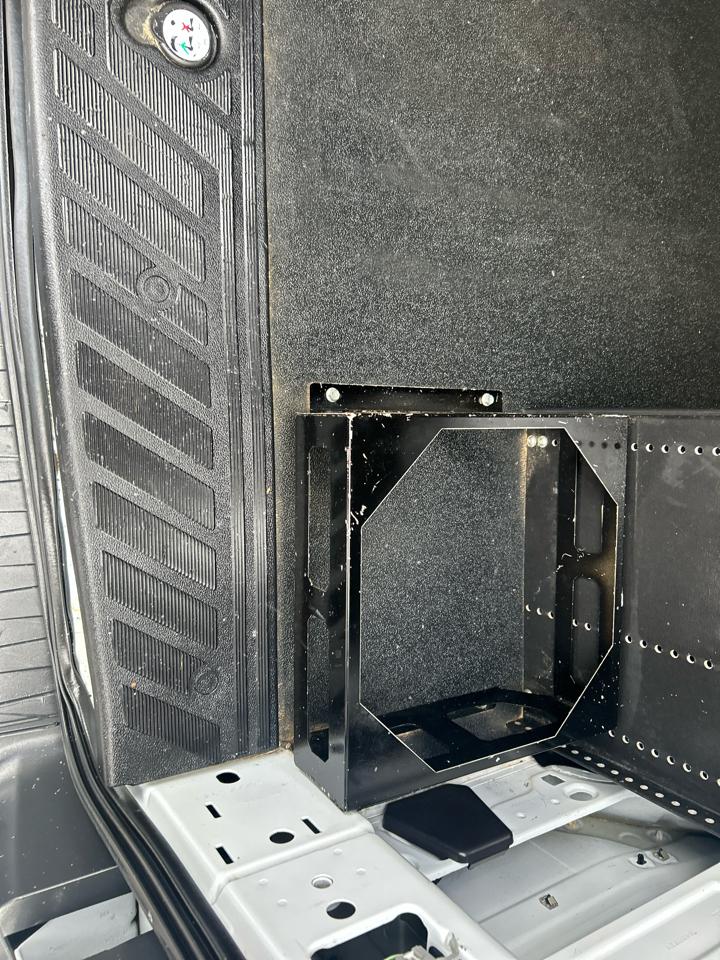 Ford Transit Van T-150 130" Low Rf 8600 GVWR Swing-Out RH Dr 2018