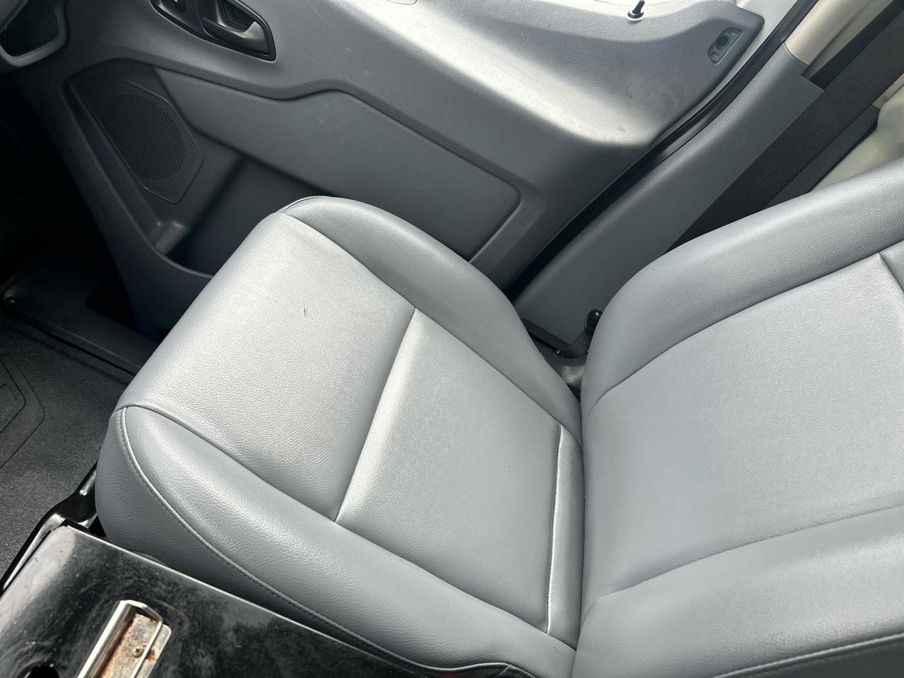 Ford Transit Van T-150 130" Low Rf 8600 GVWR Swing-Out RH Dr 2018