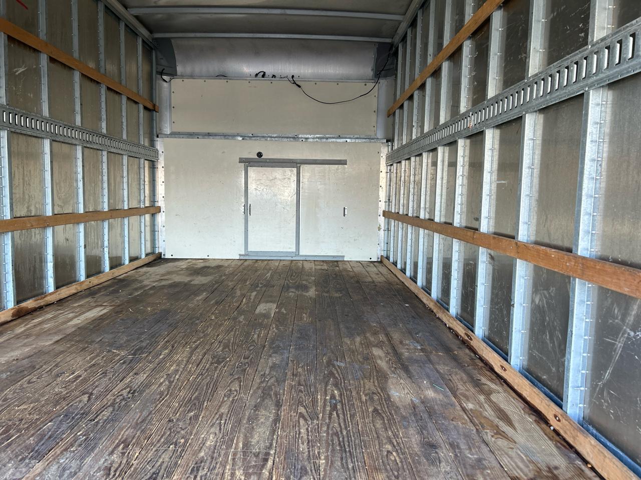 Ford Econoline Commercial Cutaway E-350 Super Duty 138" DRW 2016