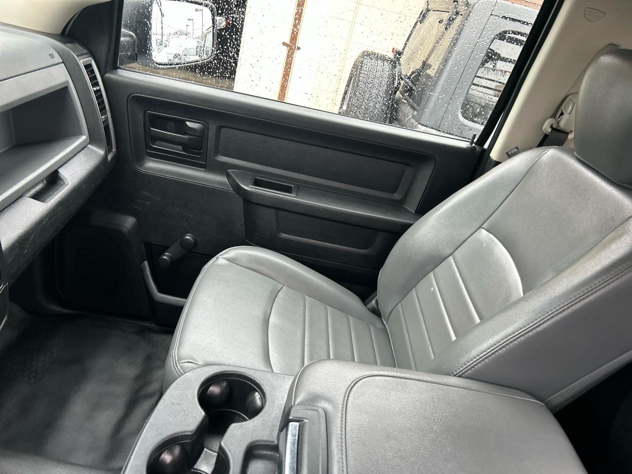 RAM 2500 2WD Reg Cab 140.5" Tradesman 2014