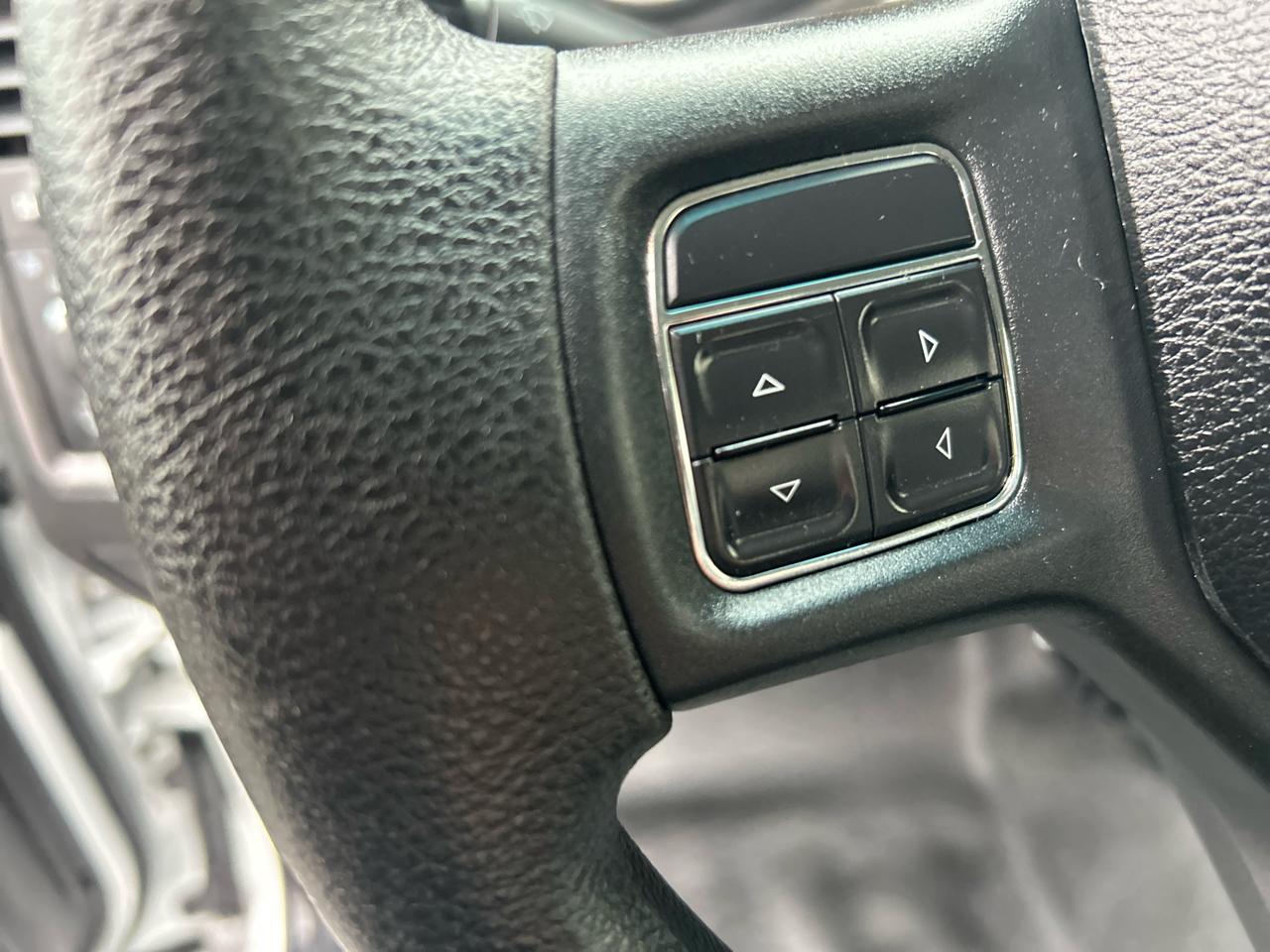 RAM 2500 2WD Reg Cab 140.5" Tradesman 2014