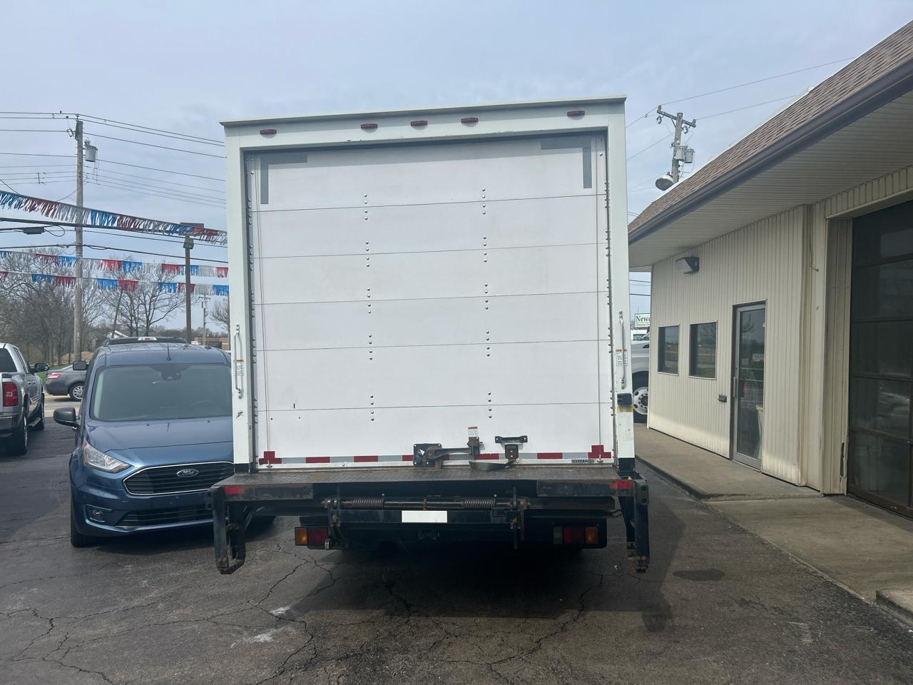 Isuzu NPR HD GAS REG 176" WB 14500 GVWR IBT PWL 2018