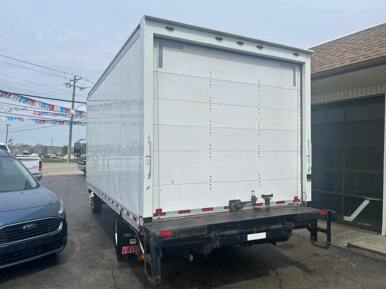 Isuzu NPR HD GAS REG 176" WB 14500 GVWR IBT PWL 2018