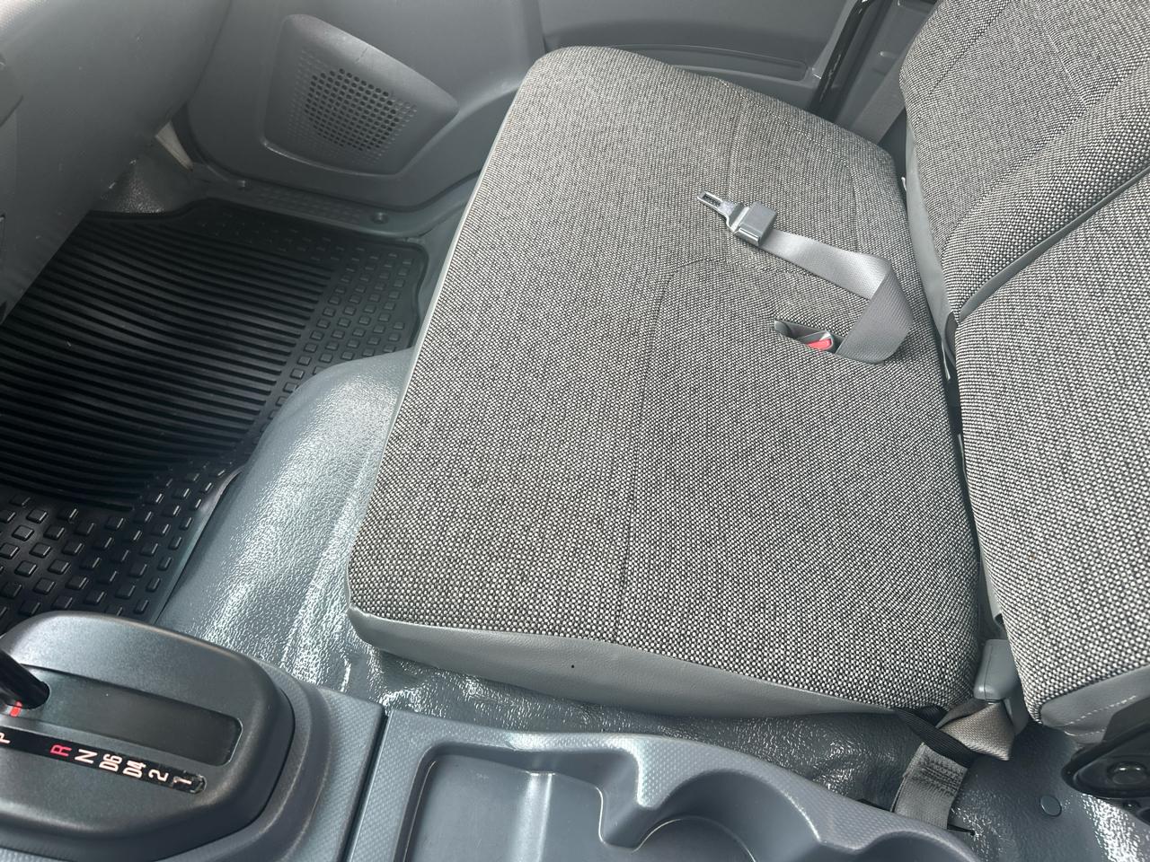 Isuzu NPR HD GAS REG 176" WB 14500 GVWR IBT PWL 2018