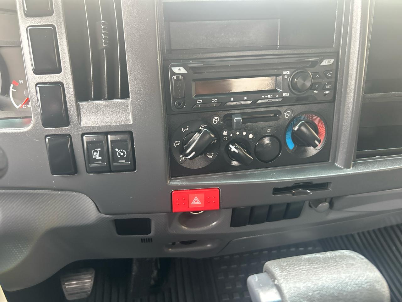 Isuzu NPR HD GAS REG 176" WB 14500 GVWR IBT PWL 2018