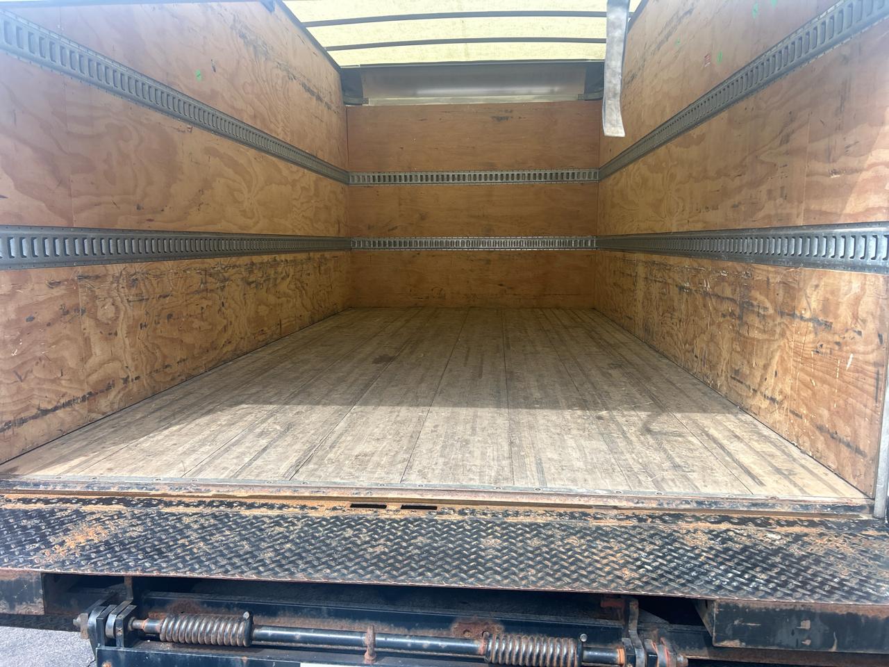 Isuzu NPR HD GAS REG 176" WB 14500 GVWR IBT PWL 2018