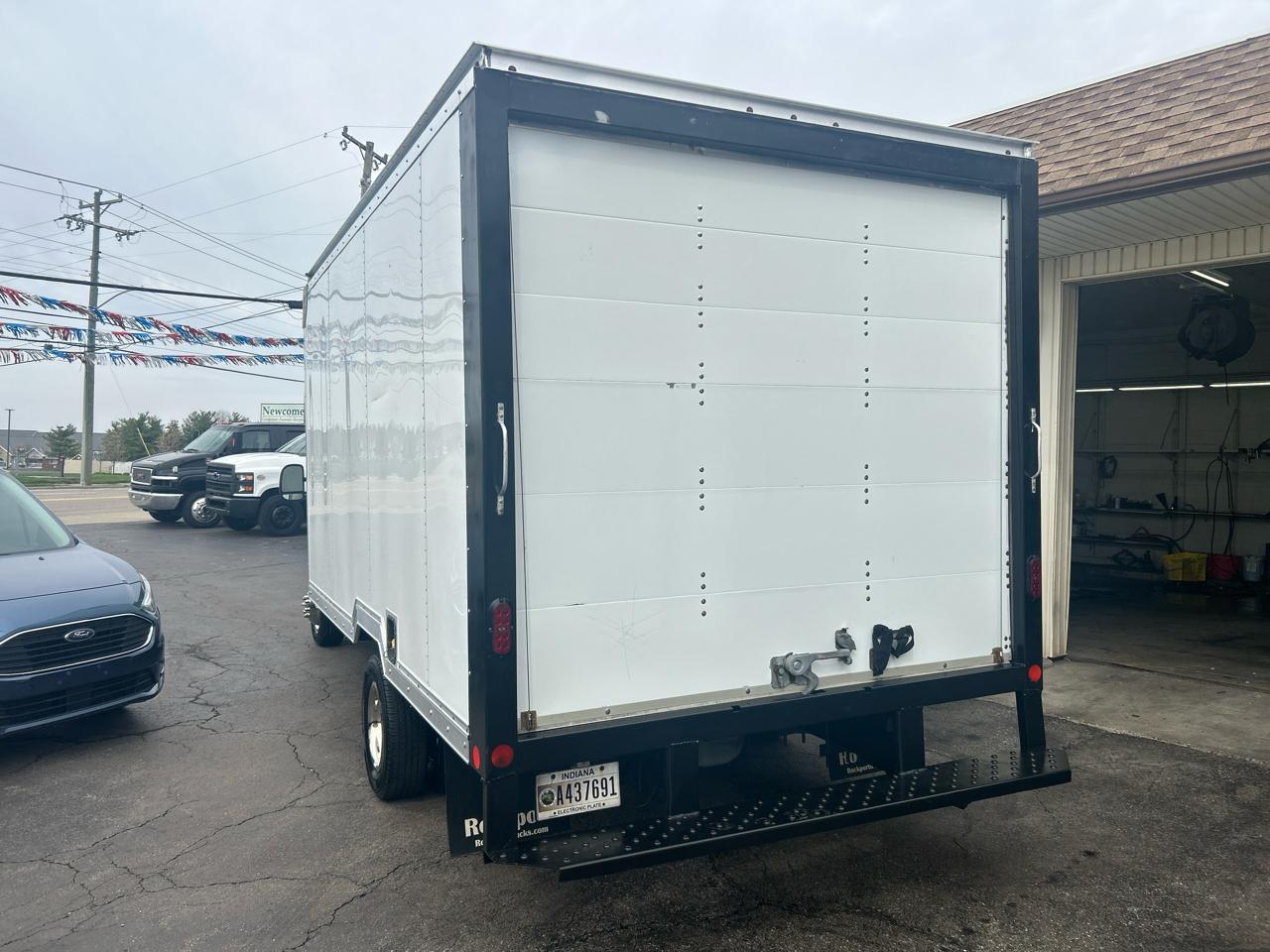 Ford E-Series Cutaway E-350 SRW 138" WB 2019