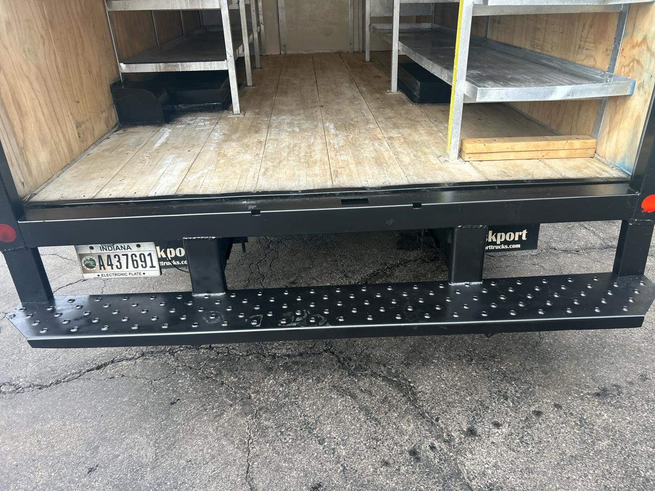 Ford E-Series Cutaway E-350 SRW 138" WB 2019