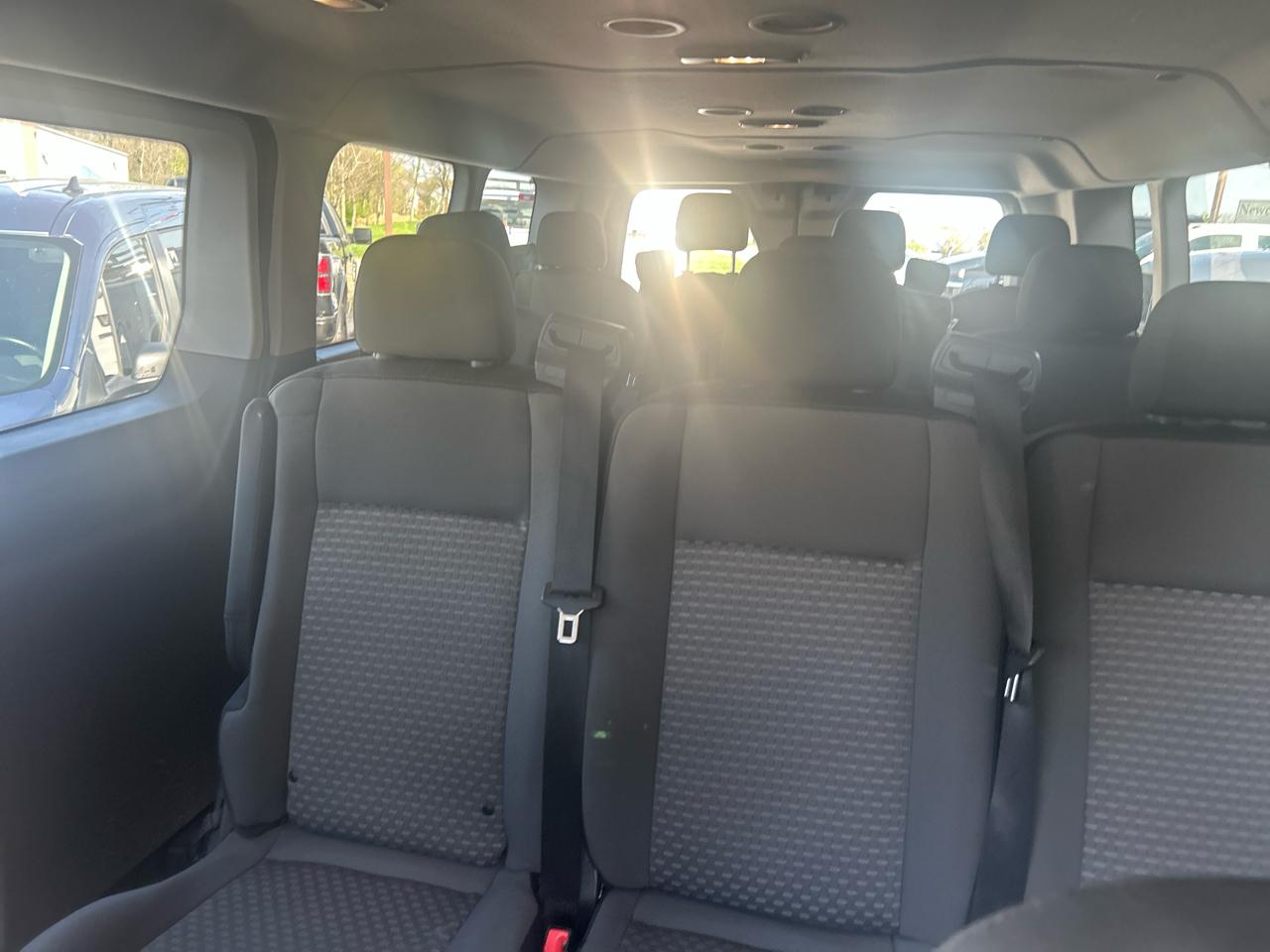 Ford Transit Passenger Wagon T-350 148" Low Roof XLT RWD 2023