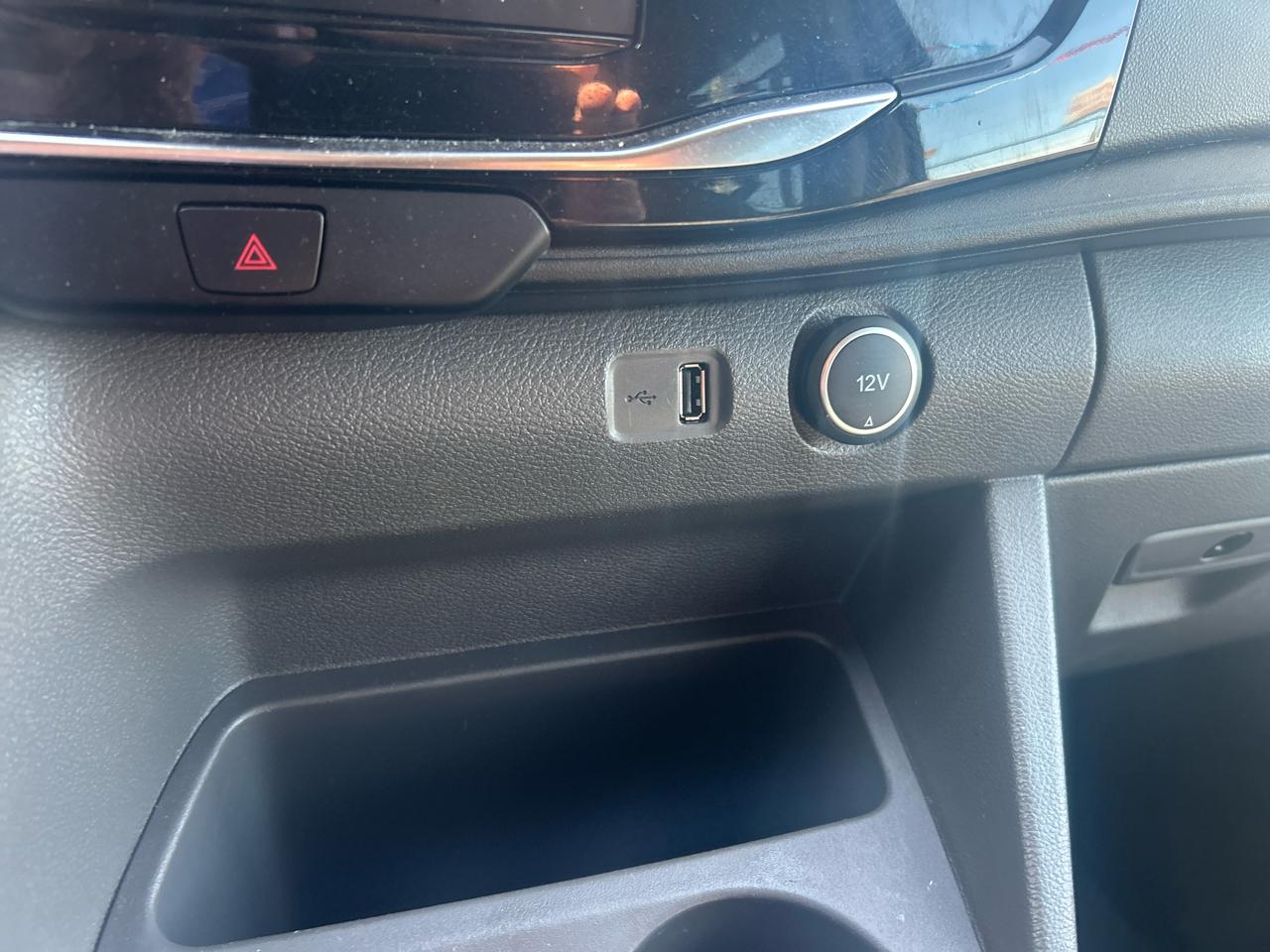 Ford Transit Passenger Wagon T-350 148" Low Roof XLT RWD 2023