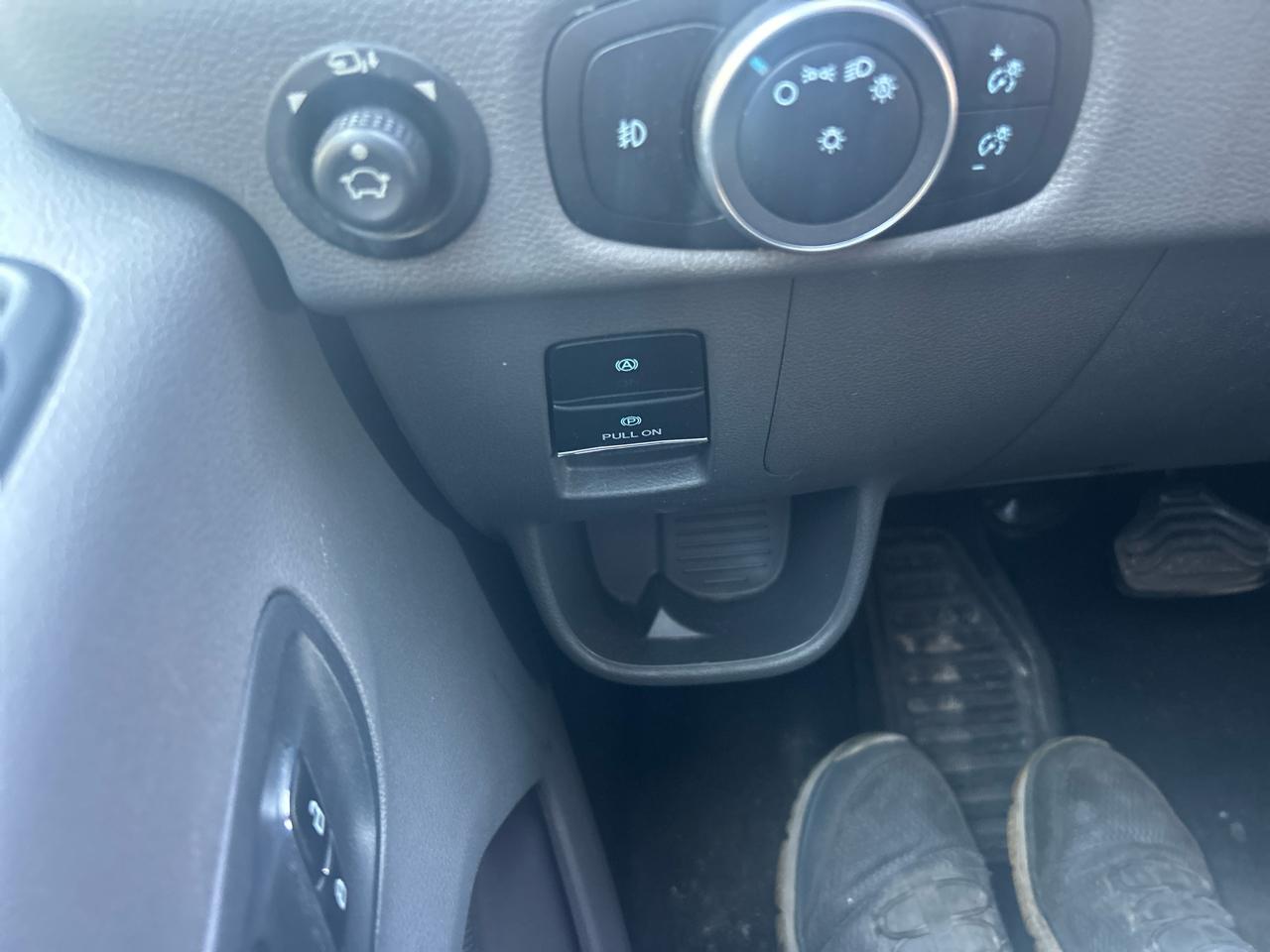 Ford Transit Passenger Wagon T-350 148" Low Roof XLT RWD 2023