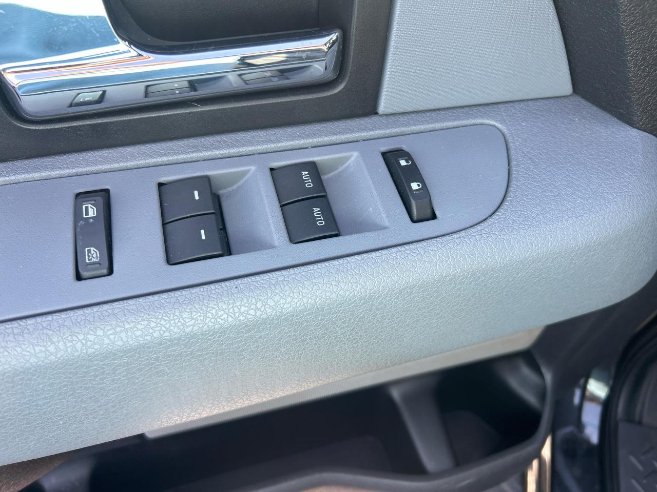 Ford F-150 4WD SuperCrew 145" King Ranch 2014