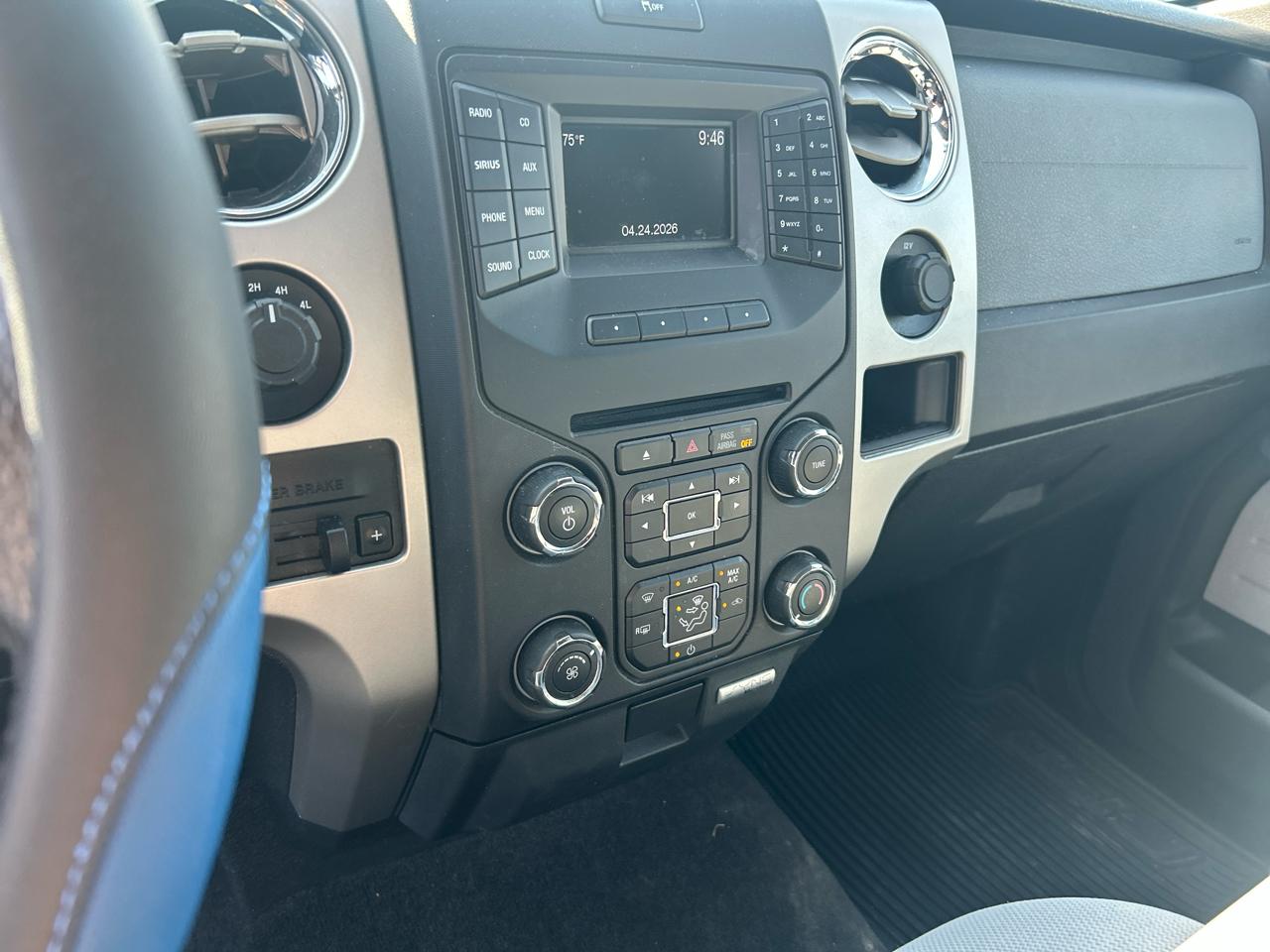 Ford F-150 4WD SuperCrew 145" King Ranch 2014