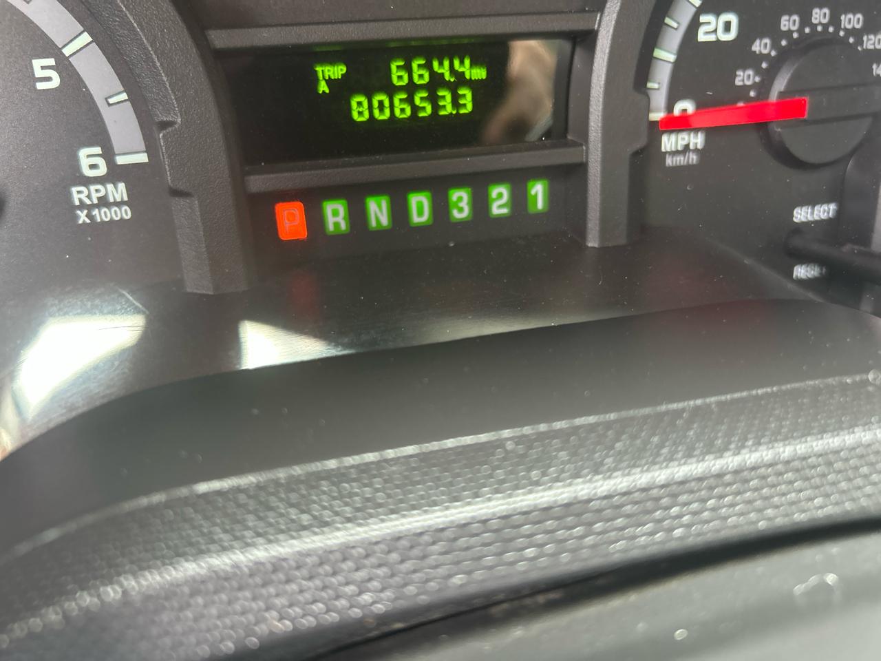 Ford Econoline Commercial Cutaway E-350 Super Duty 138" 5-Spd SRW 2012