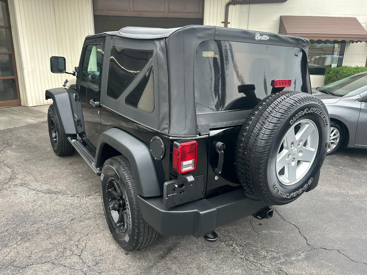 Jeep Wrangler 4WD 2dr Sport 2015