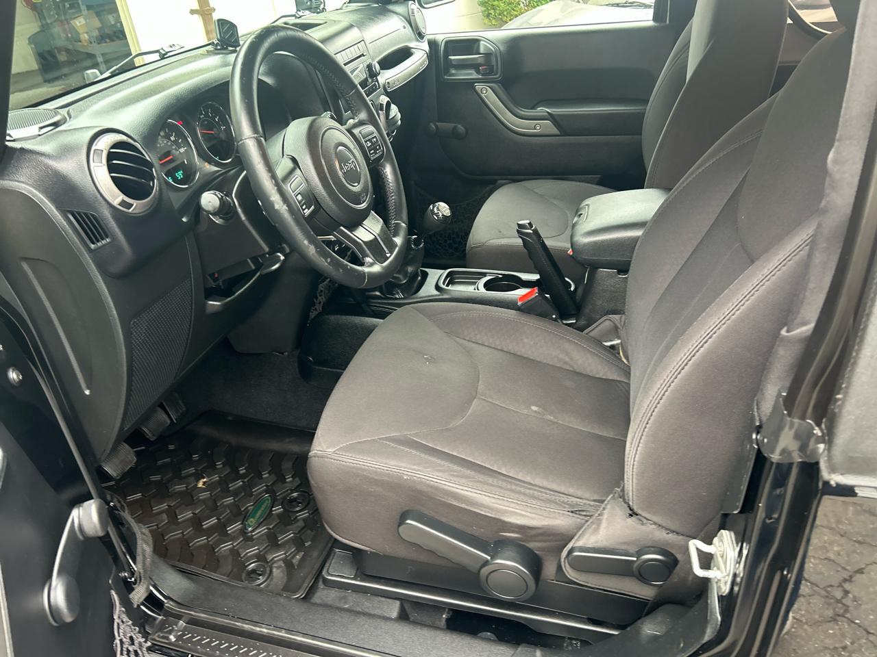 Jeep Wrangler 4WD 2dr Sport 2015