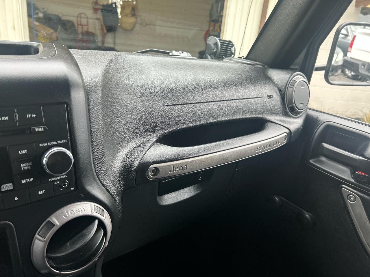 Jeep Wrangler 4WD 2dr Sport 2015