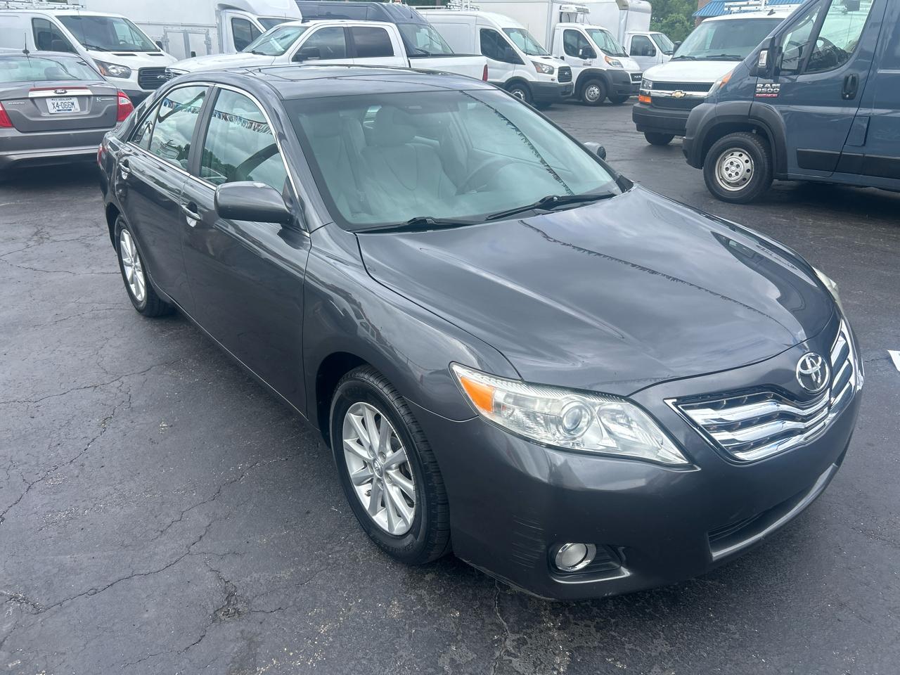 Toyota Camry 4dr Sdn I4 Man LE (Natl) 2011