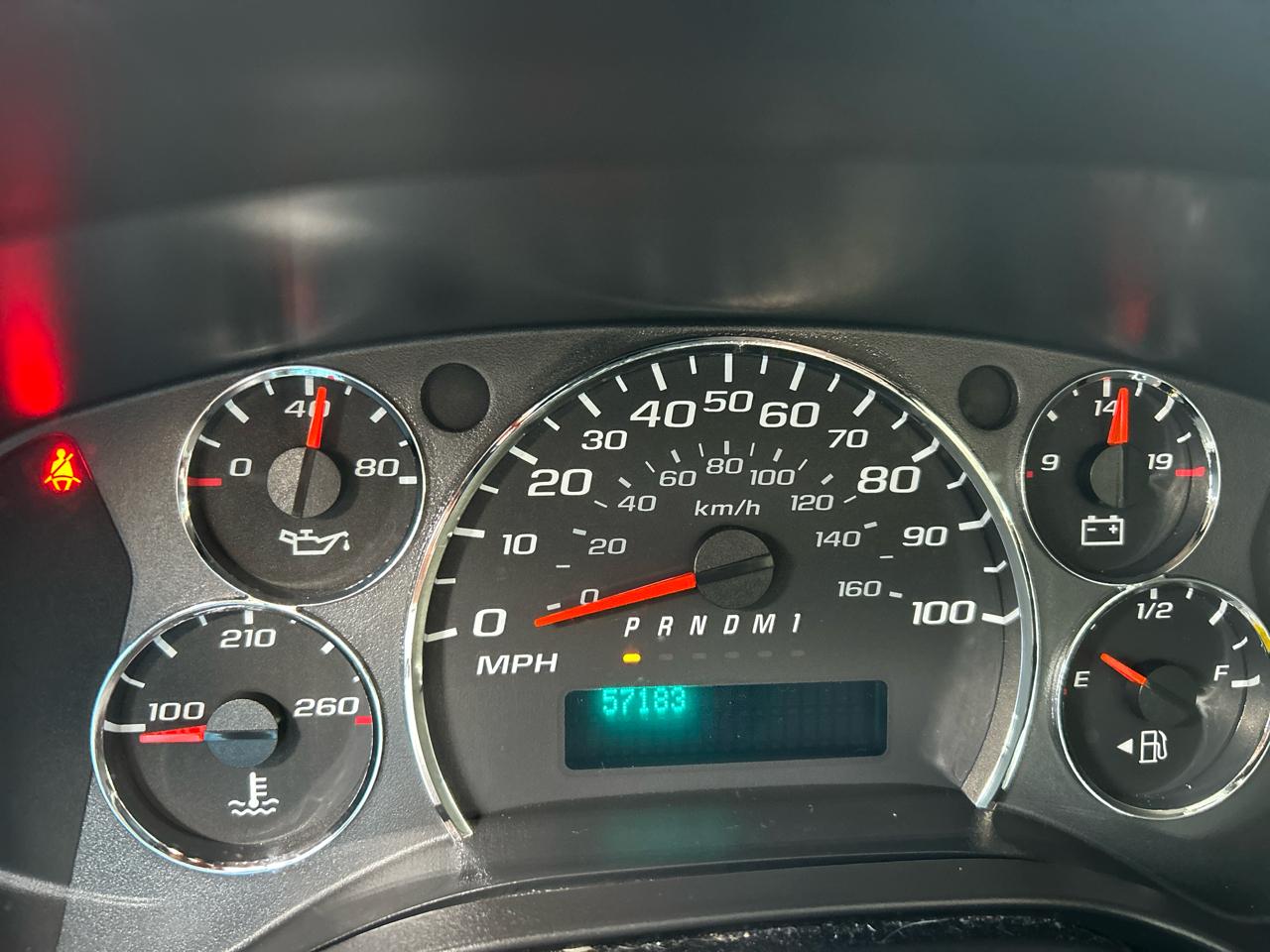 Chevrolet Express Commercial Cutaway RWD 3500 139" WB Work Van 2011