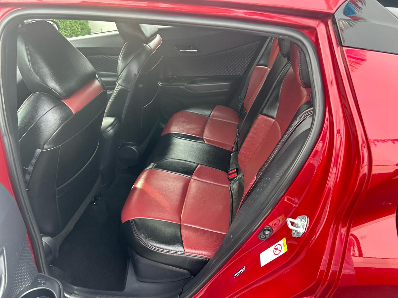 Toyota C-HR XLE FWD (Natl) 2018