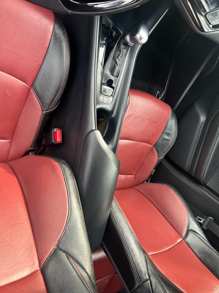 Toyota C-HR XLE FWD (Natl) 2018