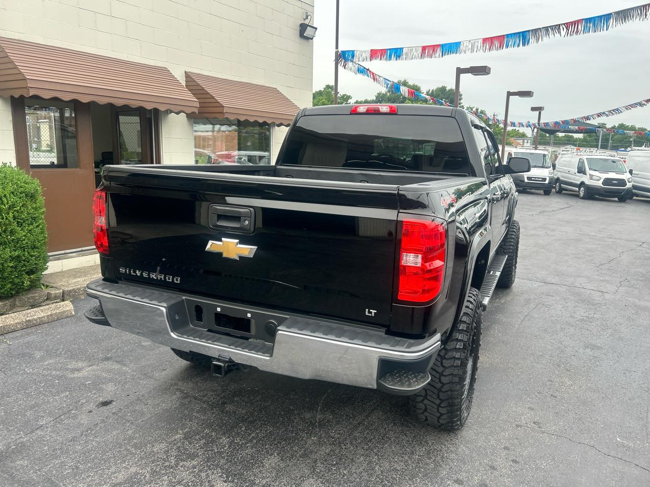 Chevrolet Silverado 1500 4WD Crew Cab 143.5" LT w/1LT 2017