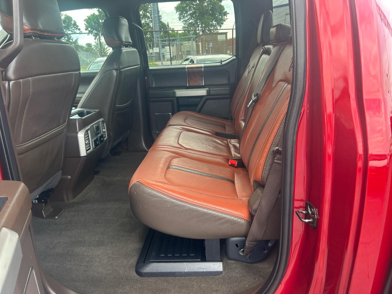 Ford Super Duty F-350 SRW King Ranch 4WD Crew Cab 8' Box 2018