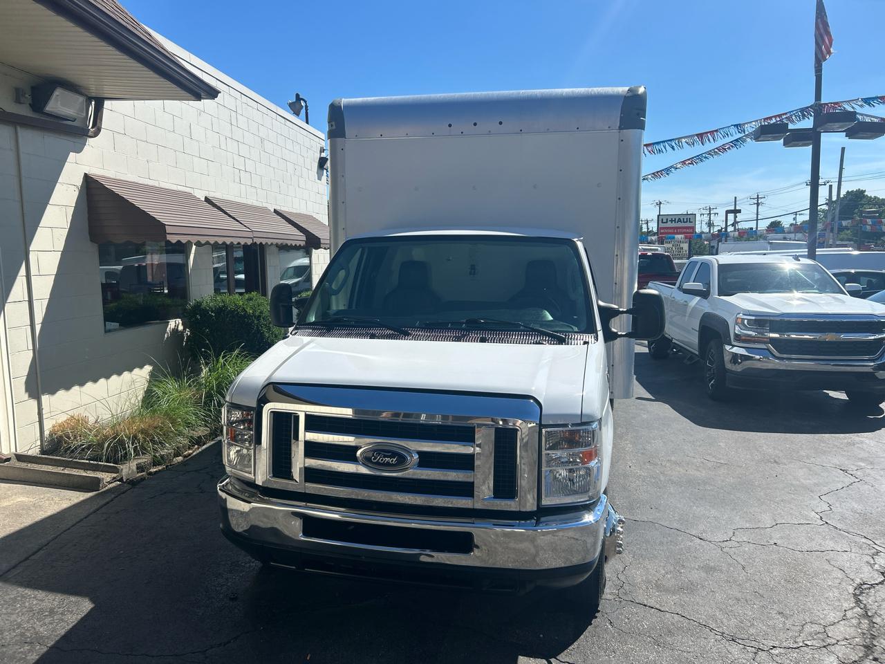 Ford E-Series Cutaway E-350 SRW 138" WB 2019