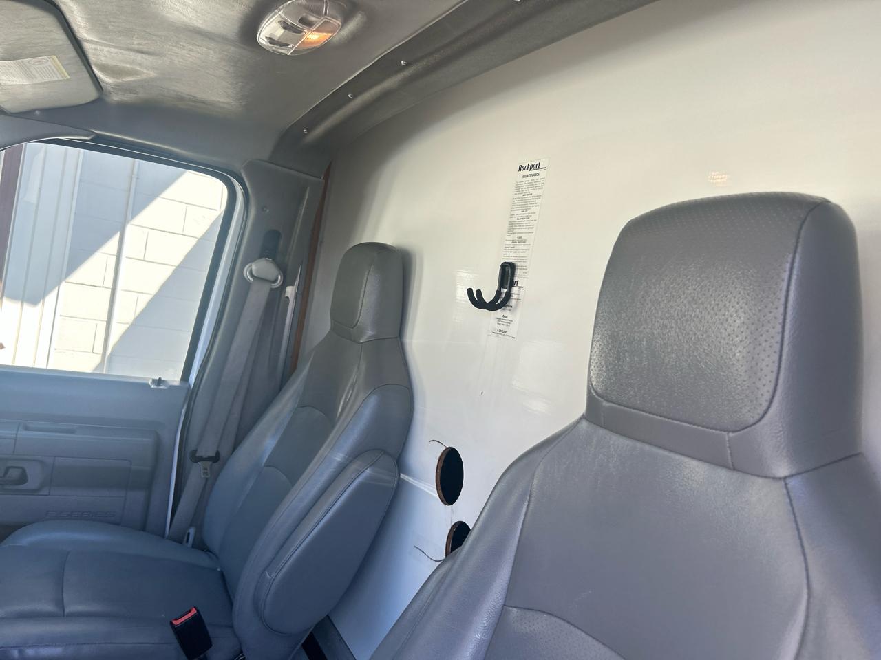 Ford E-Series Cutaway E-350 SRW 138" WB 2019