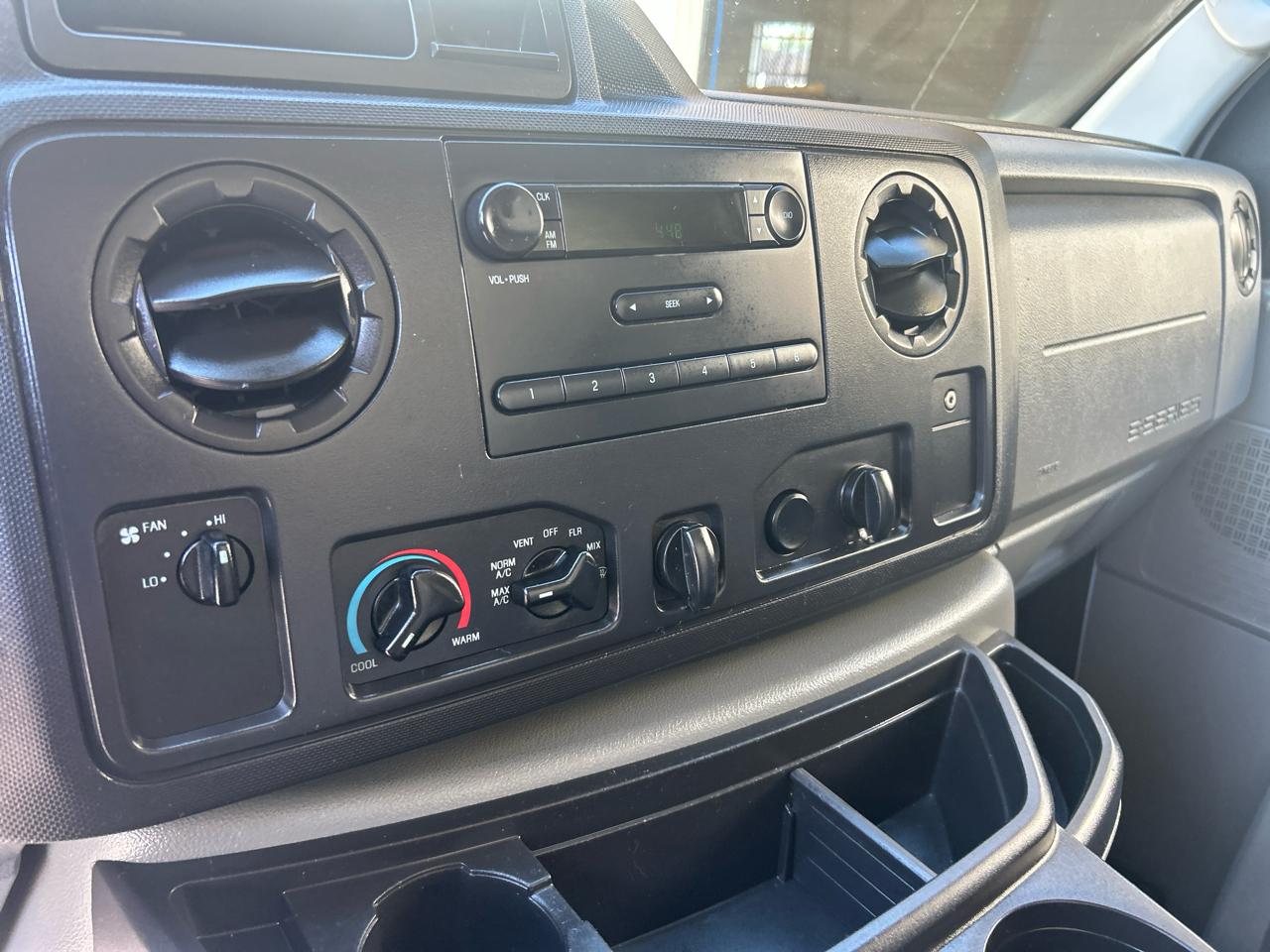 Ford E-Series Cutaway E-350 SRW 138" WB 2019