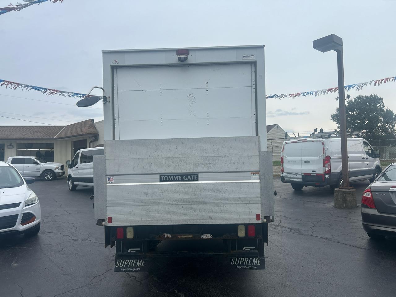 Chevrolet Express Commercial Cutaway 3500 Van 139" 2021