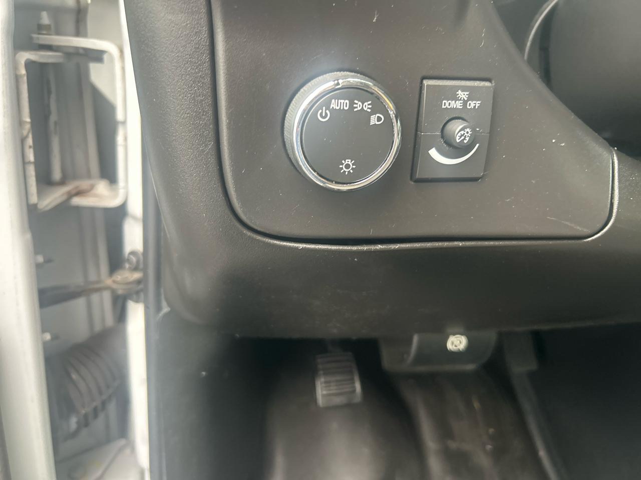 Chevrolet Express Commercial Cutaway 3500 Van 139" 2021