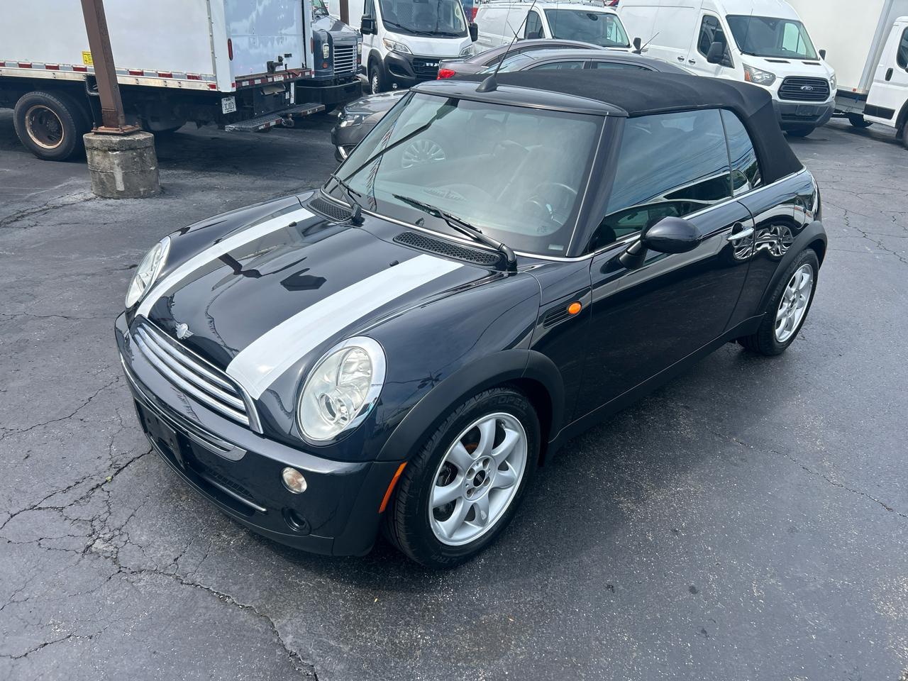 MINI Cooper Convertible 2dr 2008