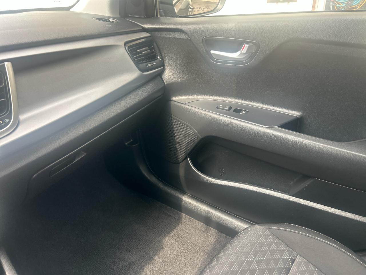 Kia Rio S IVT 2023