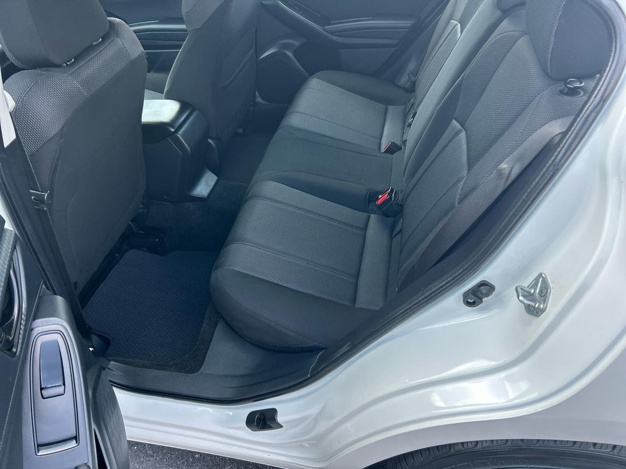Subaru Impreza 4-door CVT 2022